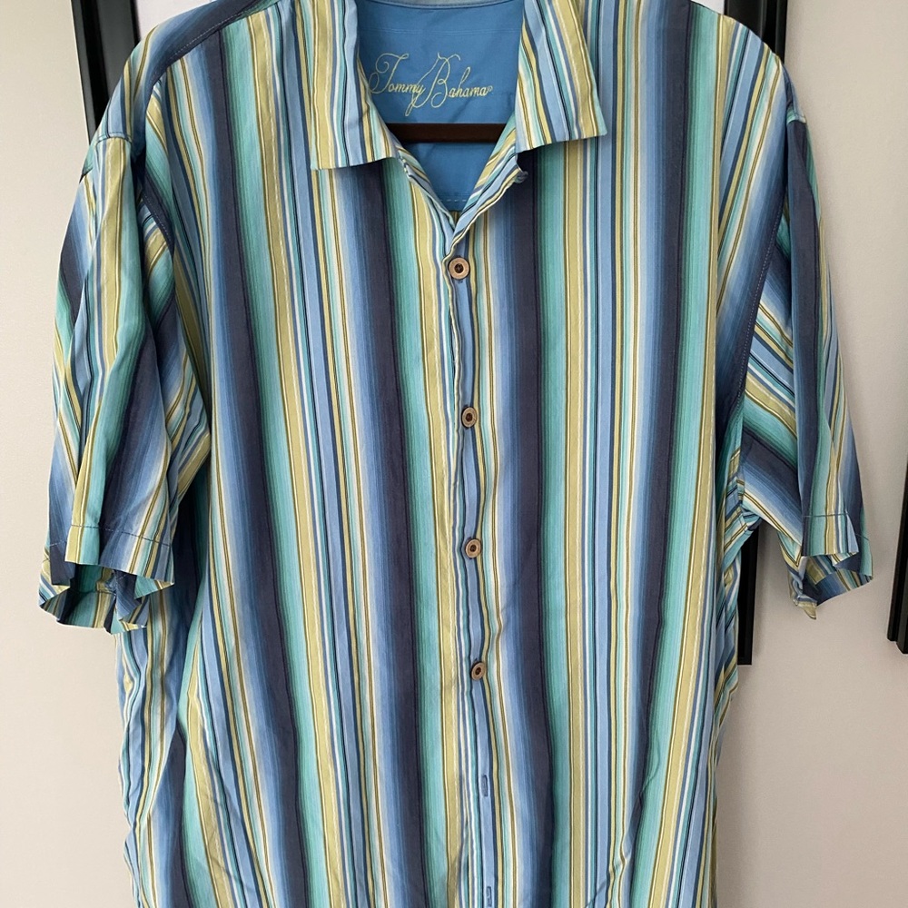 Tommy Bahamas men’s shirt